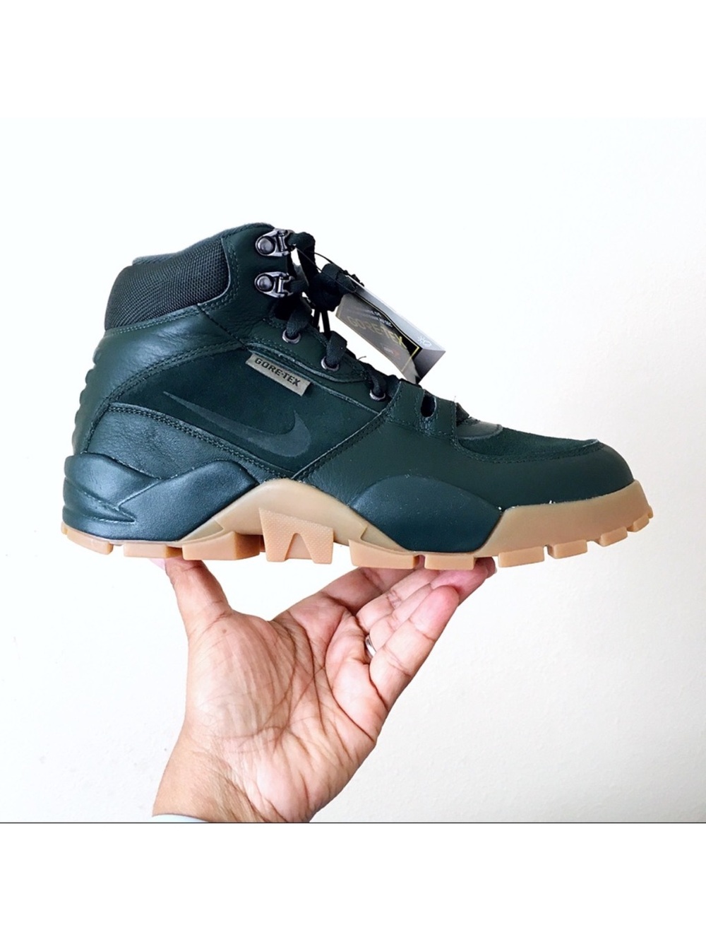Nike RHYODOMO GORE-TEX Deepest Green Tactical Boot with Gum Sole 8.5M / 10 Women